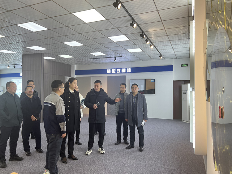 領(lǐng)導關(guān)懷 | 榮昌委副書記、區(qū)長萬容一行蒞臨我司考察調(diào)研