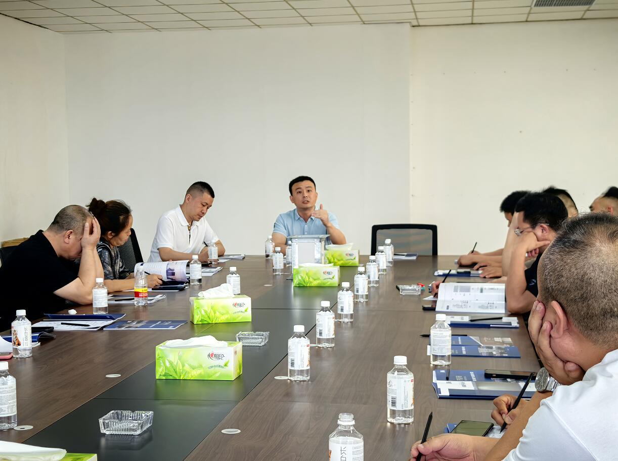 鄭總講話.jpg